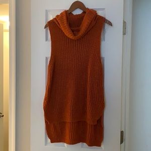 Poor! Brand. Fits to size, is long. Good for longer torso. Good condition.